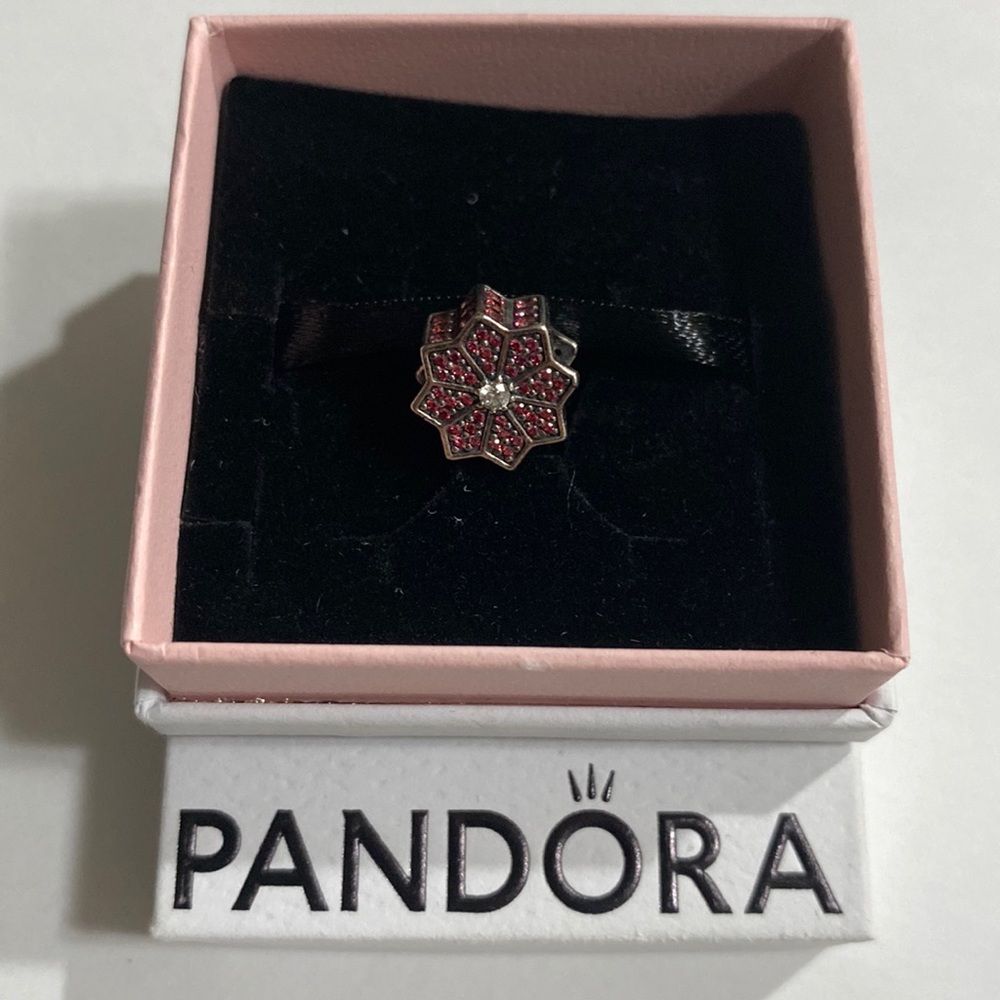 Authentic Pandora poinsettia Charm